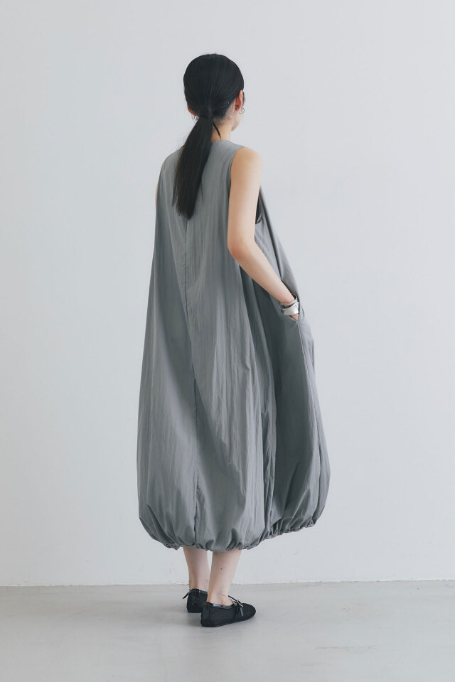 WEB限定】バルーンノースリワンピース
