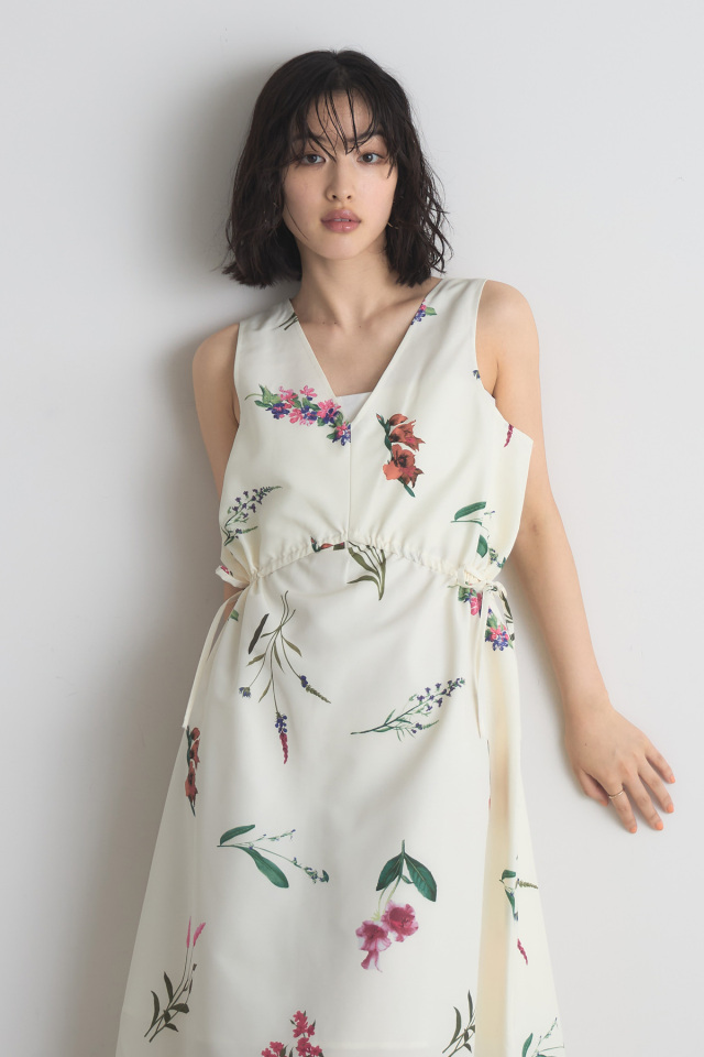 フラワープリントドロストワンピース※一部店舗のみ入荷