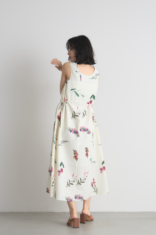 フラワープリントドロストワンピース※一部店舗のみ入荷