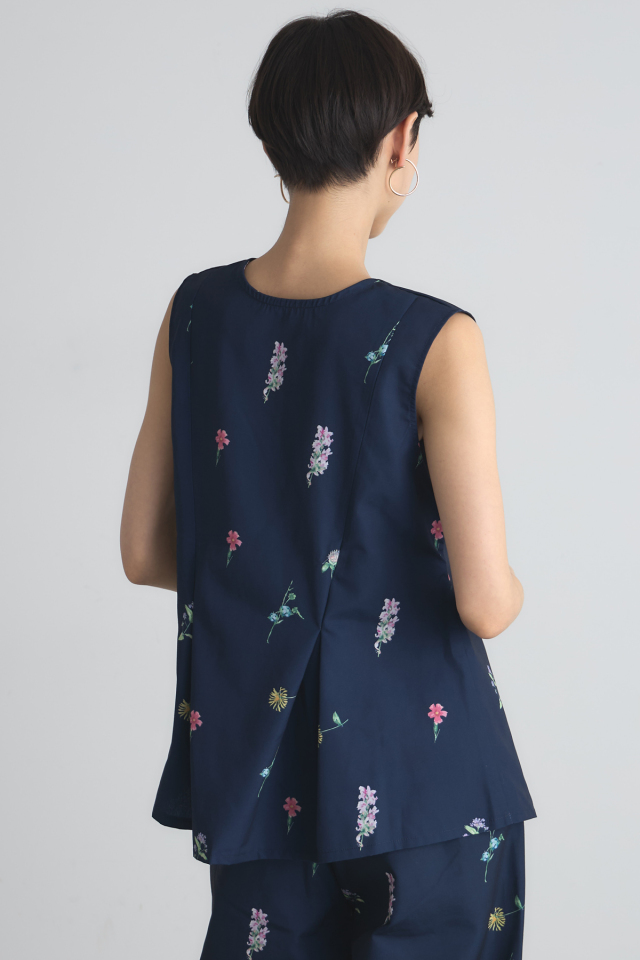 WEB限定】フラワープリントジレ