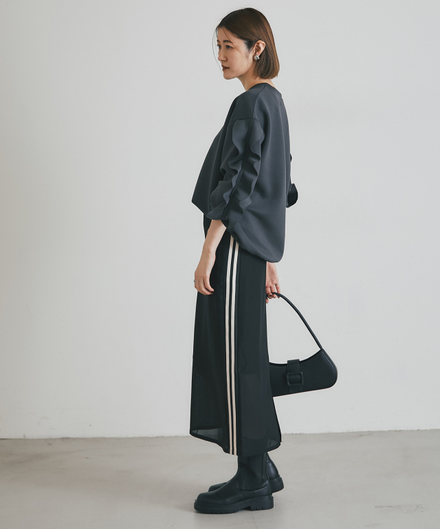 フリルスリーブカットプルオーバー