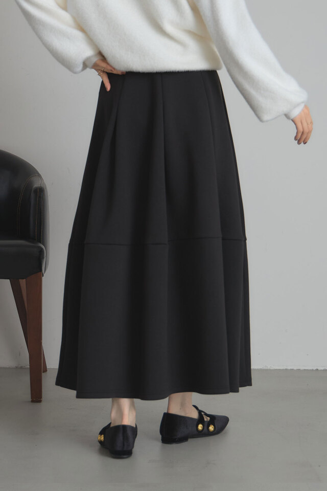 タックボリュームダンボールスカート