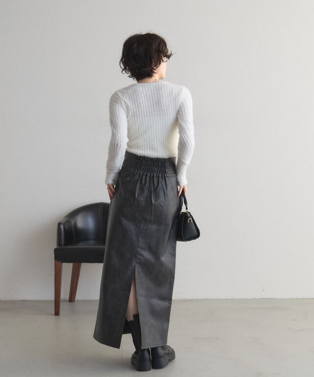 オフィシャルサイト限定】フェイクレザーパイピングナロースカート