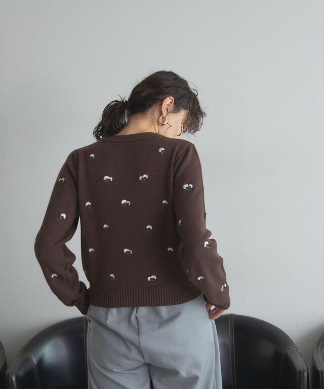 WEB限定】フラワー刺繍ニットカーディガン