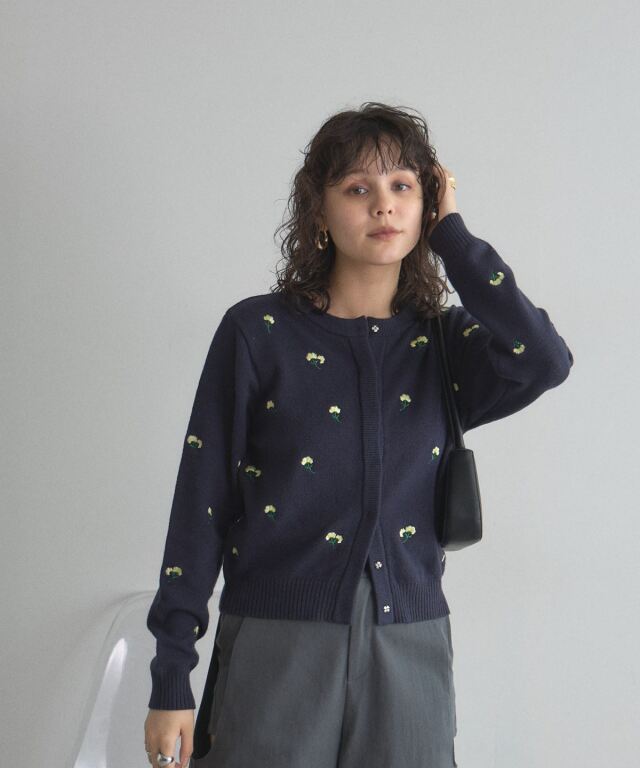 WEB限定】フラワー刺繍ニットカーディガン