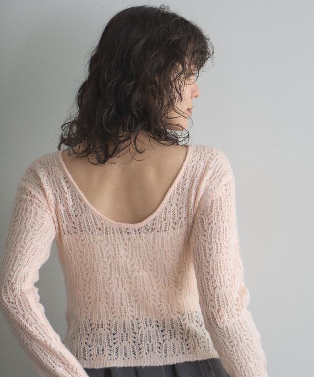 WEB限定】バックオープンシアーニット