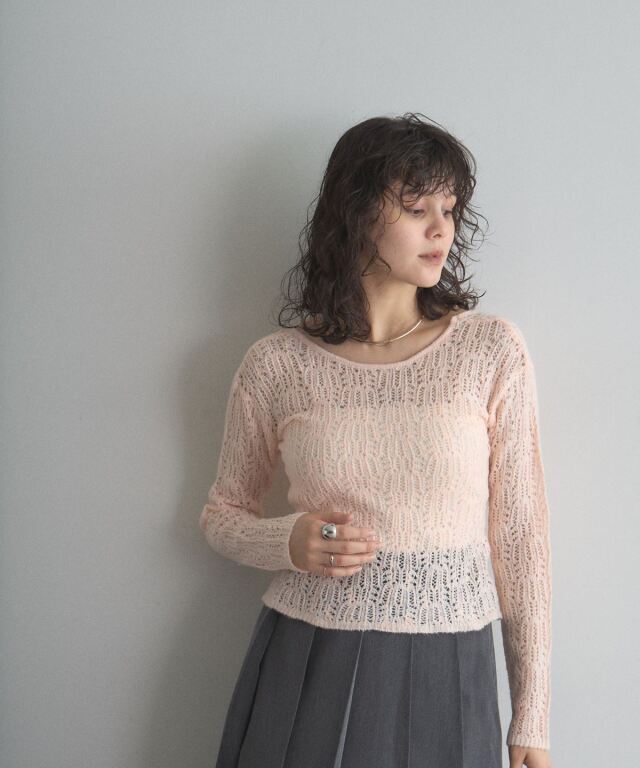 WEB限定】バックオープンシアーニット