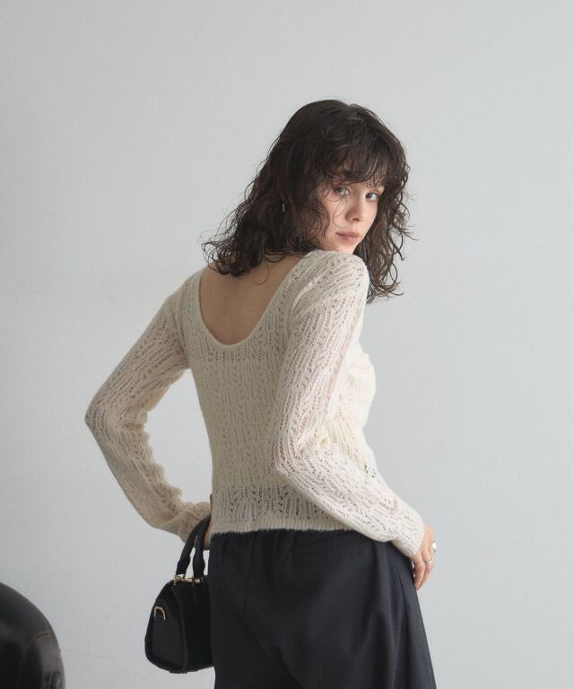 WEB限定】バックオープンシアーニット