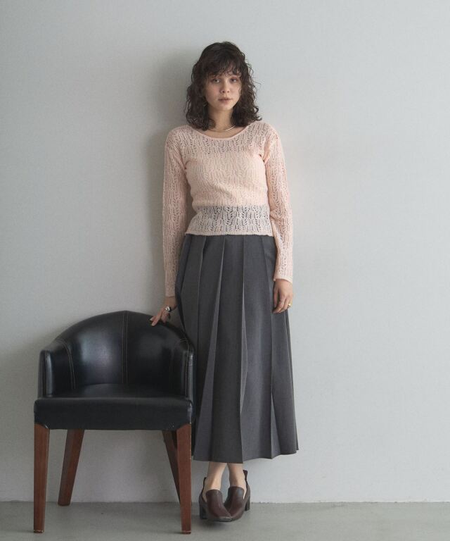 WEB限定】バックオープンシアーニット