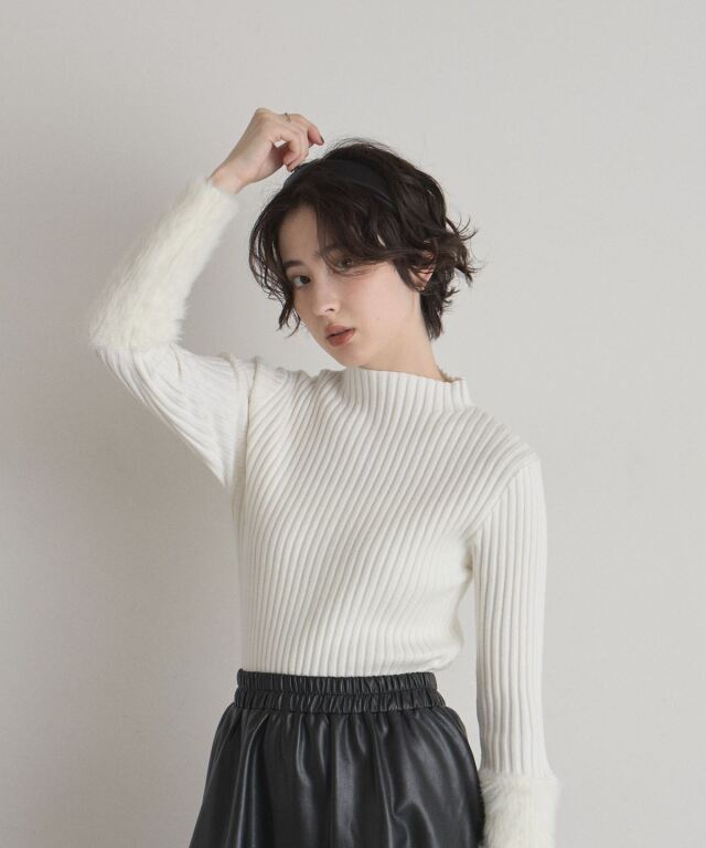 WEB限定】袖ファーリブニットトップス