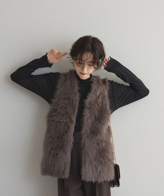 フェイクファーベスト※一部店舗のみ入荷
