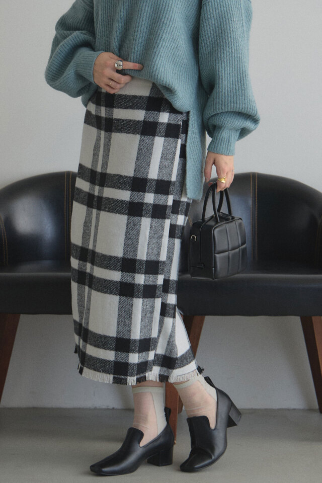 ケーブルニット