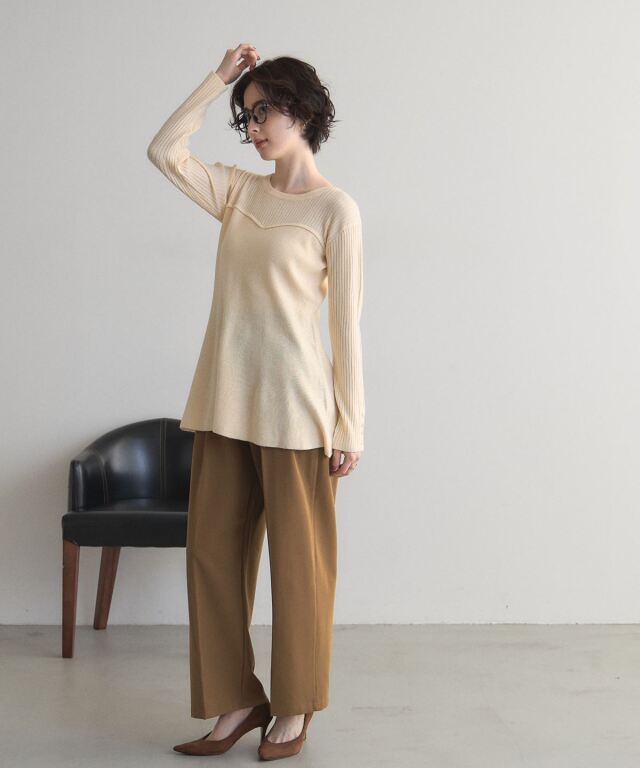 KAREN　フルオーダー2点 オフィシャルサイト限定】胸元切替フレアプルオーバー