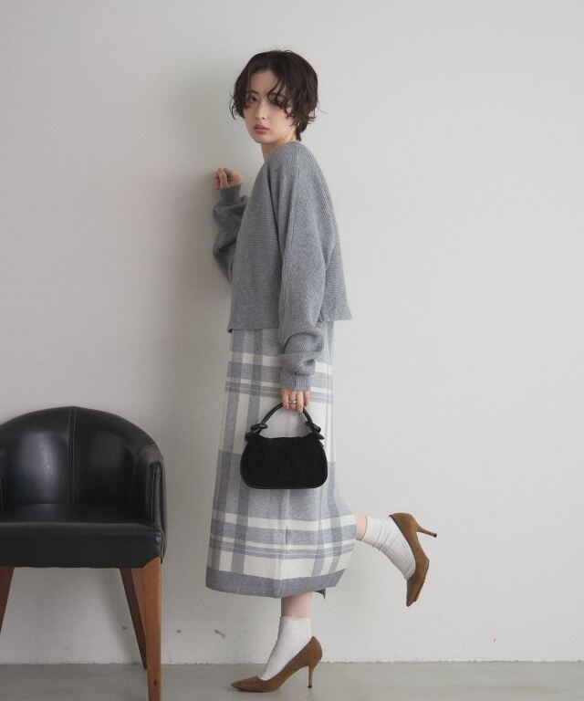 オフィシャルサイト限定】ニットトップス×チェックニットスカートセット