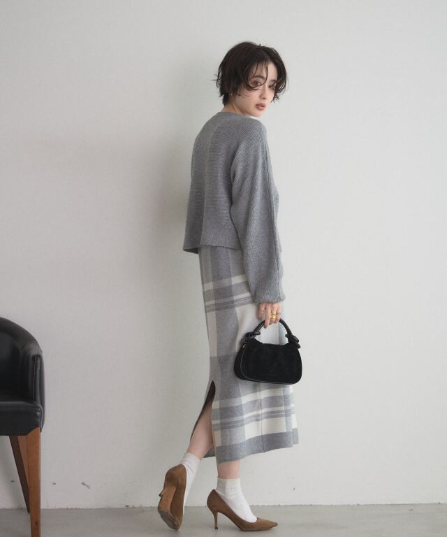 オフィシャルサイト限定】ニットトップス×チェックニットスカートセット