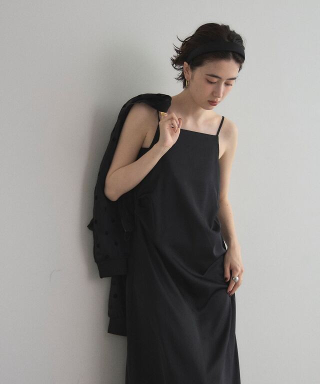 マットサテンサイドピンタックキャミワンピース