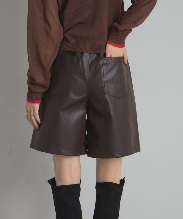 フェイクレザーハーフパンツ