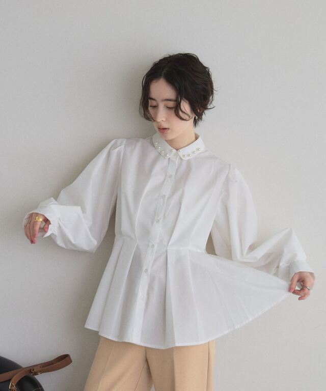 オフィシャルサイト限定】襟取り外し可能ウエストタックブラウス