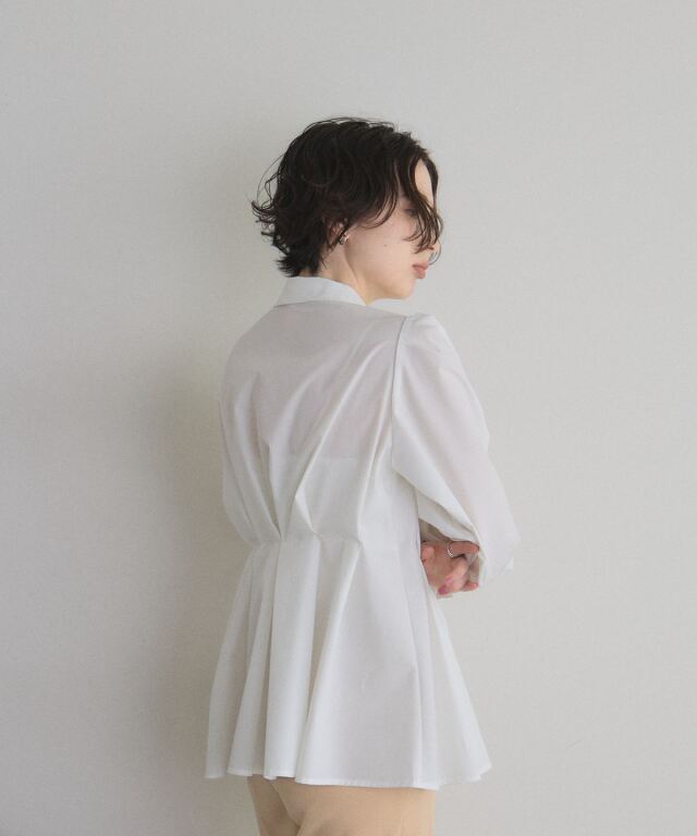 オフィシャルサイト限定】襟取り外し可能ウエストタックブラウス