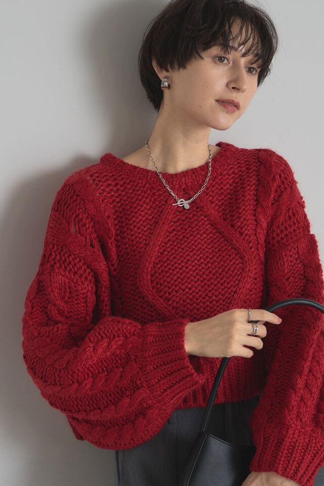 ケーブルニット