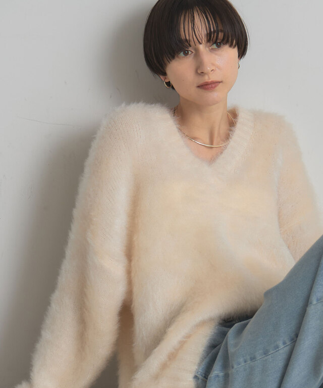 【WEB限定】猫ヤーンVネックプルオーバー