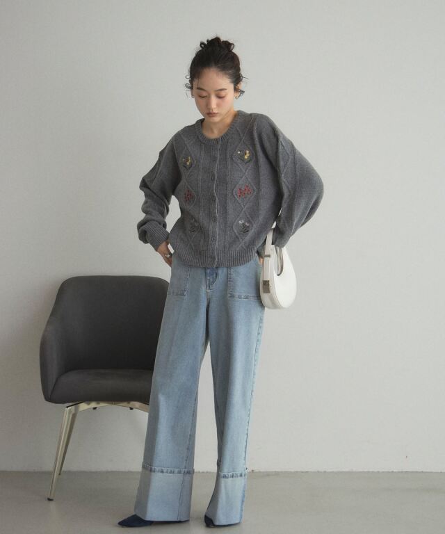 オフィシャルサイト限定】フラワーエンブロイダリーニットカーディガン