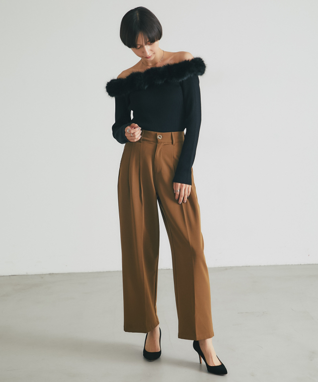 2wayファ―オフショルニット