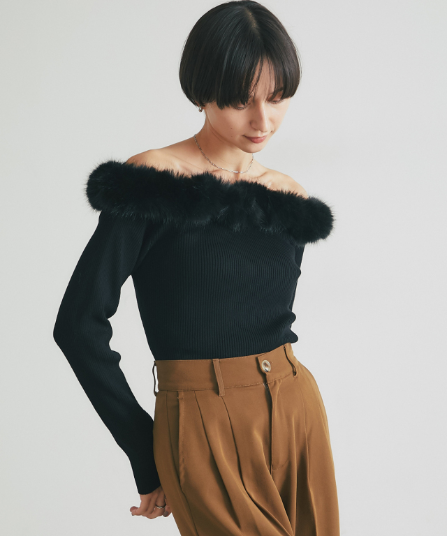 2wayファ―オフショルニット