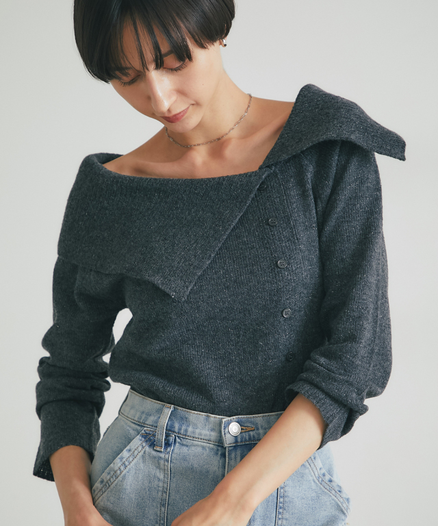 アシメトリーカラーオフショルニット