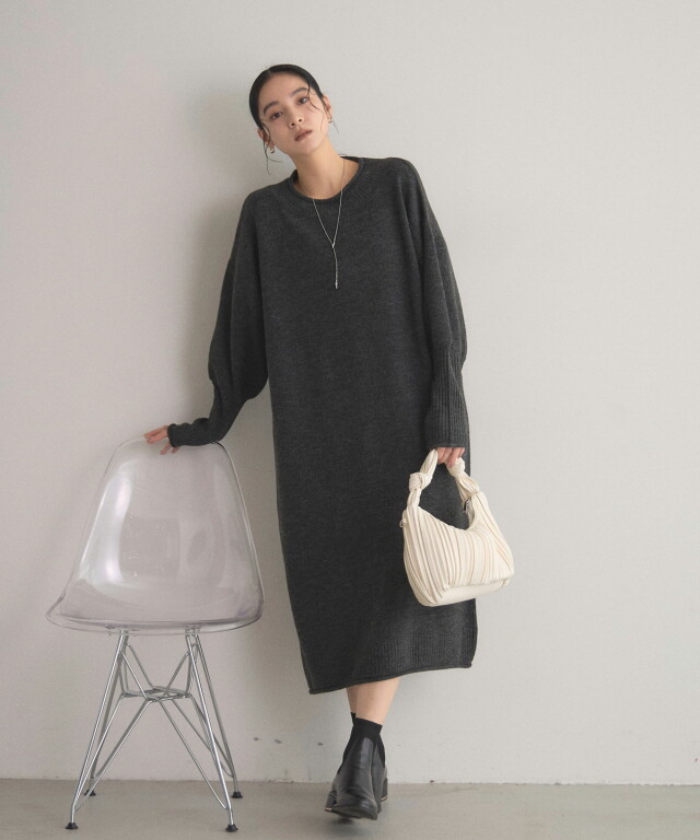 ロングニットワンピーズ