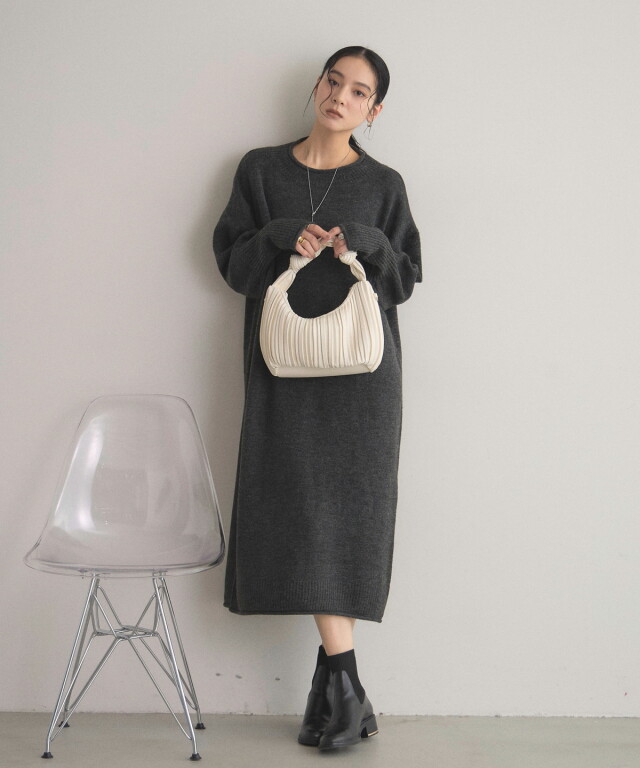 ロングニットワンピーズ