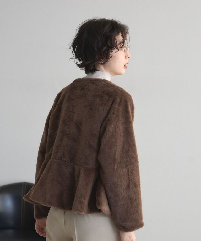 オフィシャルサイト限定】ペプラムファージャケット