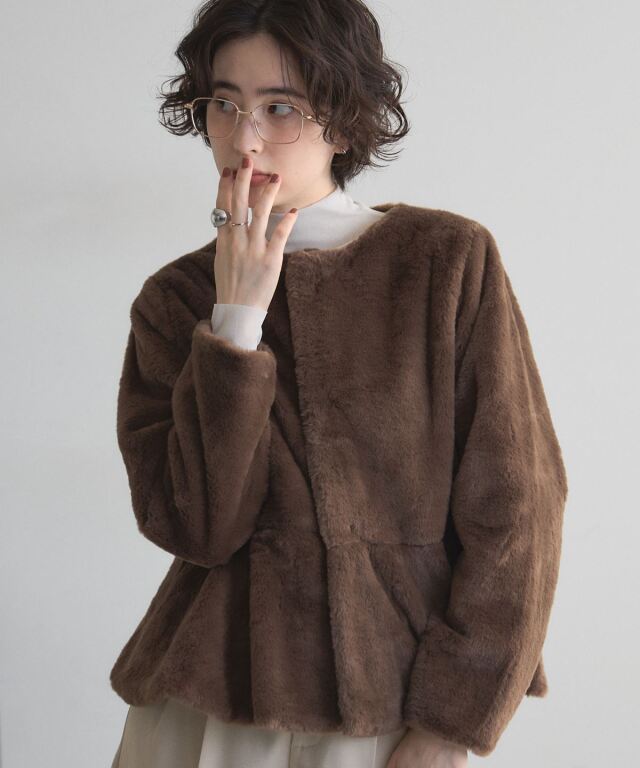 オフィシャルサイト限定】ペプラムファージャケット