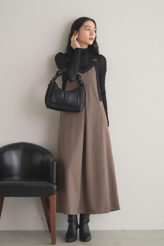 ケーブルニット