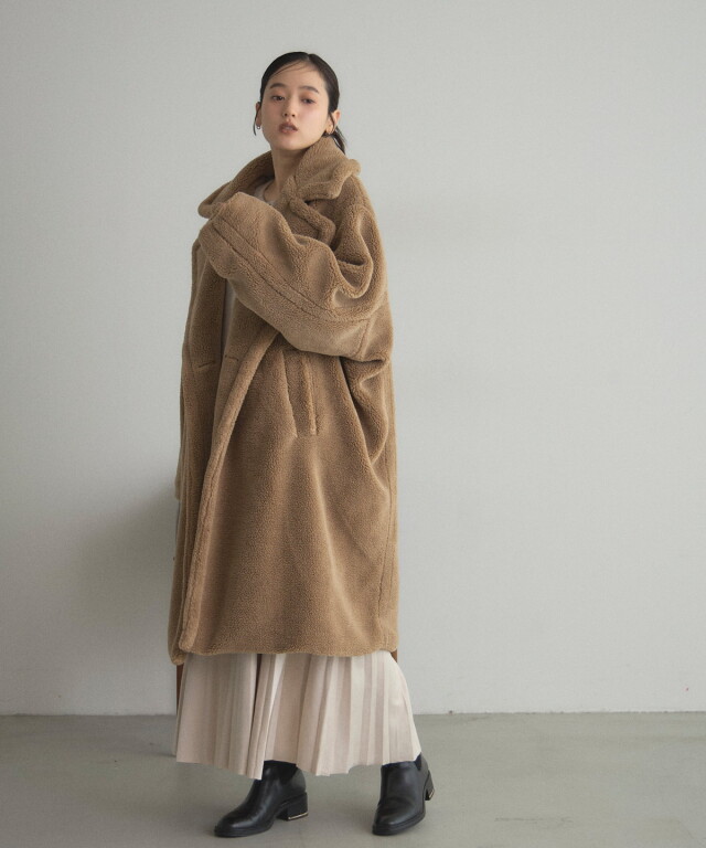 オフィシャルサイト限定】テディボアビッグカラーロングコート