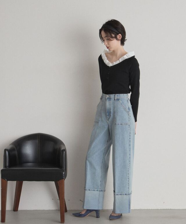 オフィシャルサイト限定】フリル付きオフショルニット