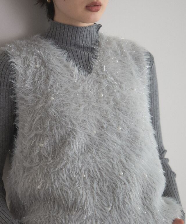 新品未使用✨Gypsohila ニットベスト シャギー Vネック シルバー フェザーニットVネックベスト[gn186] | レディースファッション通販の