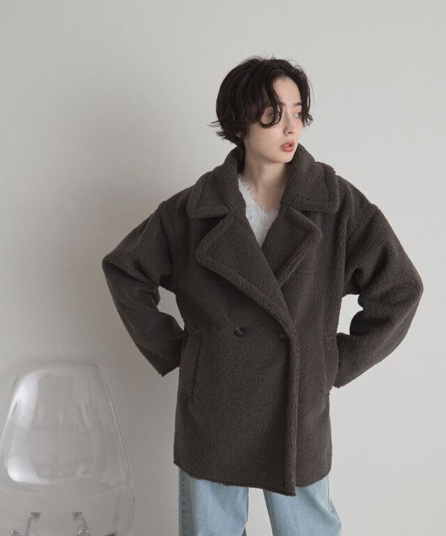 オフィシャルサイト限定】フェイクムートンミドルダブルコート