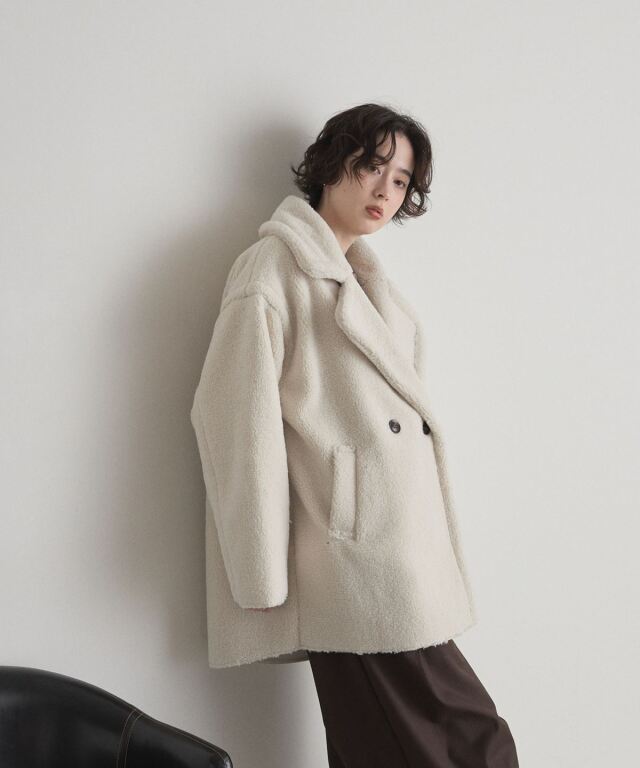 オフィシャルサイト限定】フェイクムートンミドルダブルコート