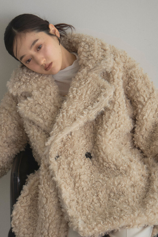 ケーブルニット