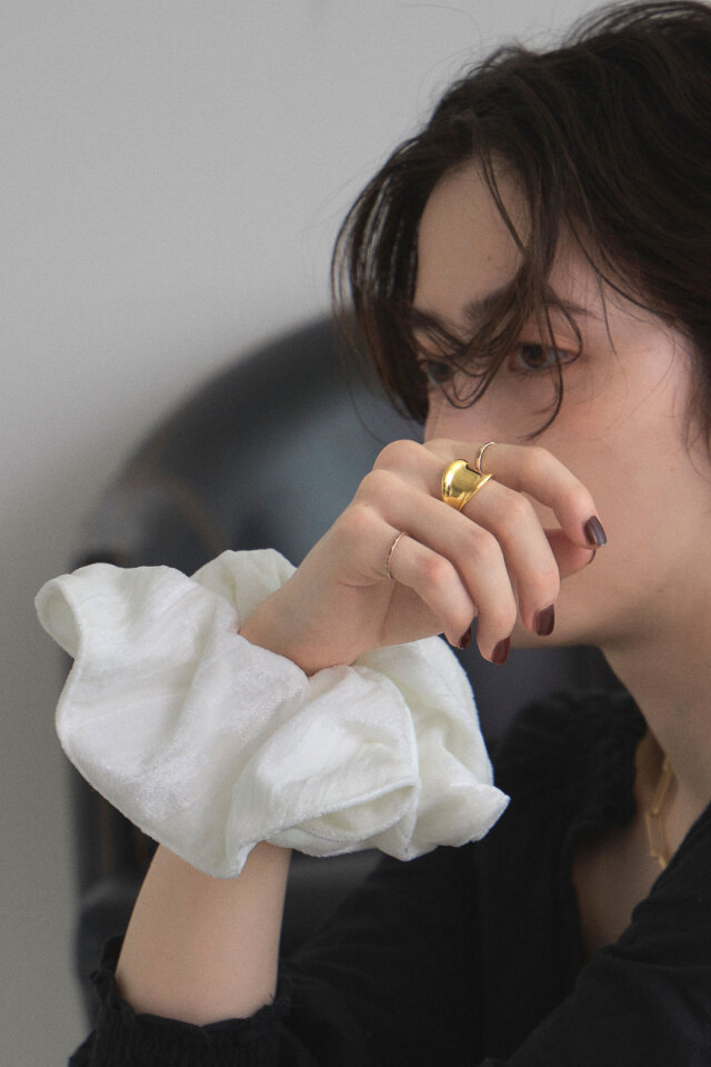 ケーブルニット