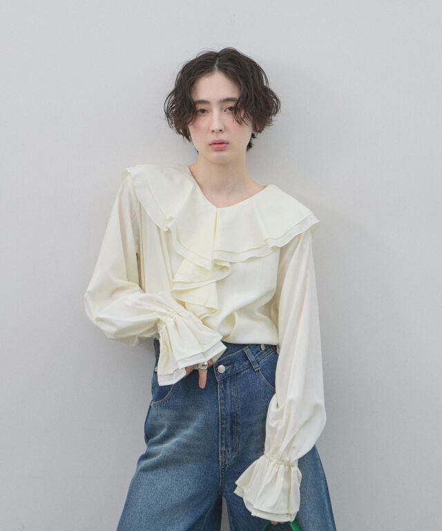 オフィシャルサイト限定】ポプリンラッフルカラーブラウス