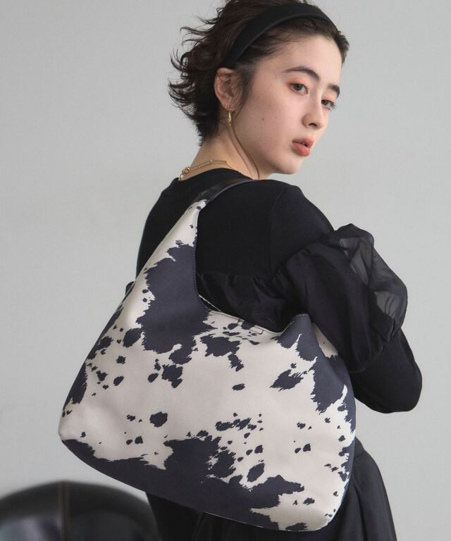 オフィシャルサイト限定】牛柄バッグ