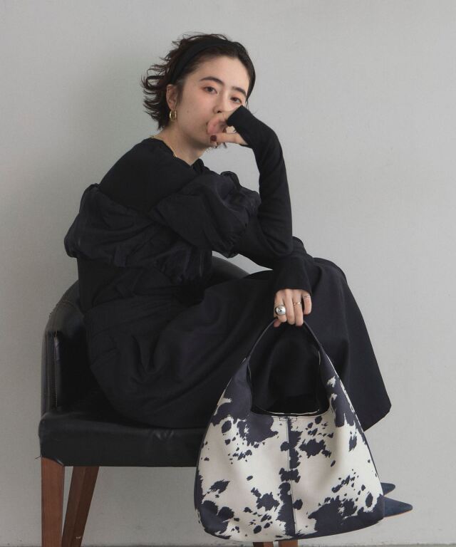 オフィシャルサイト限定】牛柄バッグ