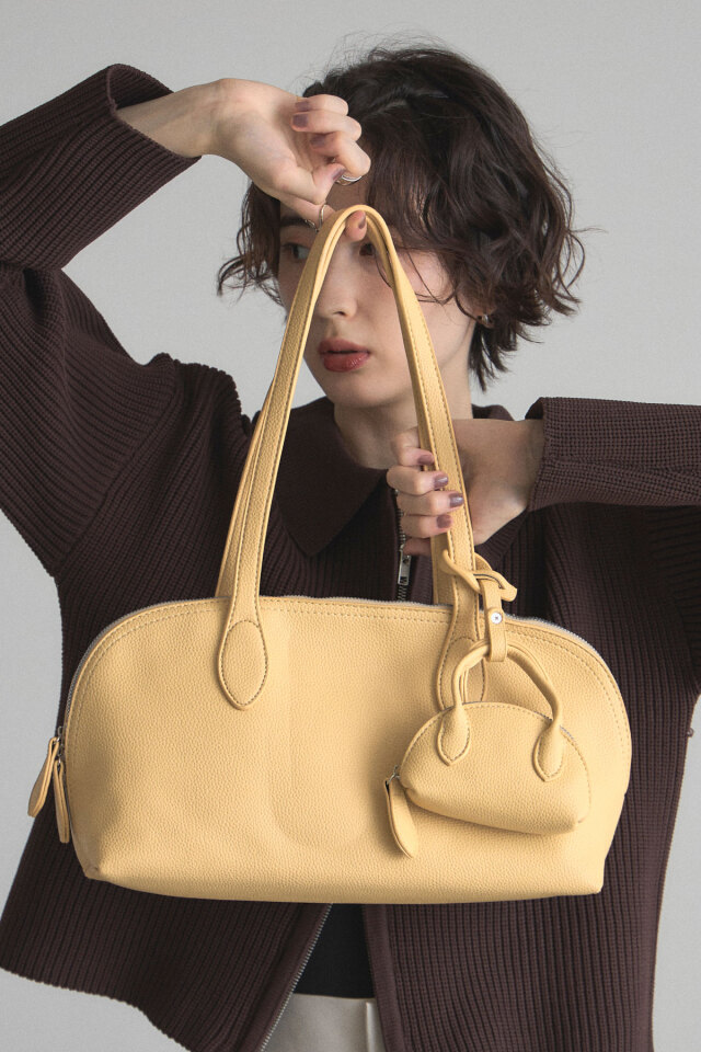 ケーブルニット