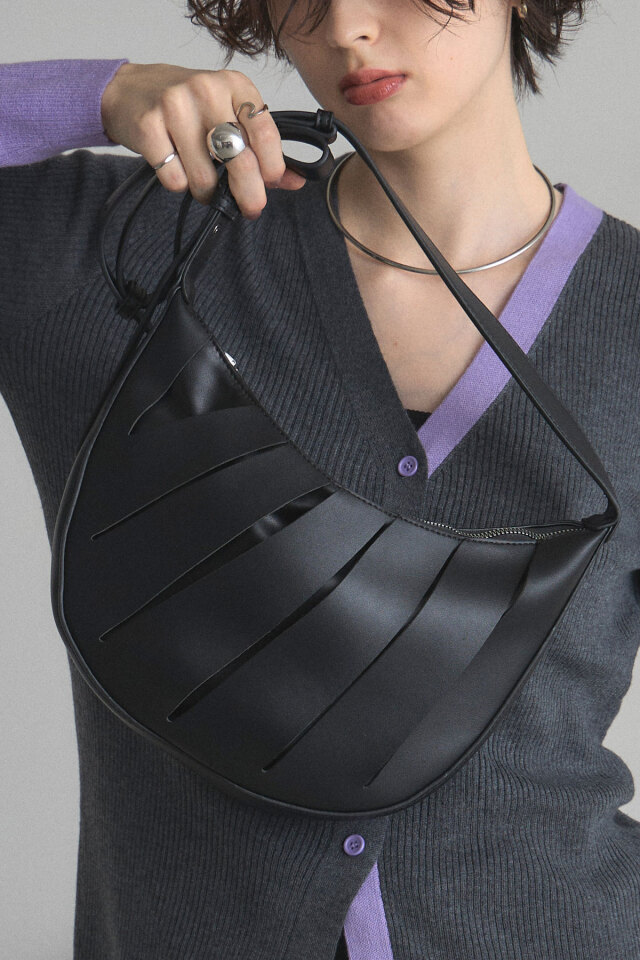 ケーブルニット