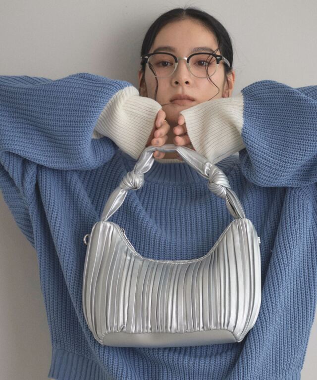 オフィシャルサイト限定】ワンハンドルプリーツバッグ