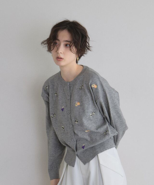ご成約済みです【BRUNELLO CUCINELLI】フラワー刺繍カーディガン JUMELLE（ジュメロ）の「フラワー刺繍カーディガン（カーディガン
