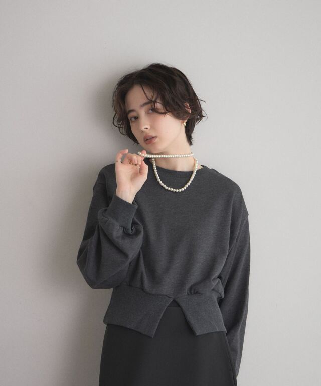 オフィシャルサイト限定】センタースリットスウェット