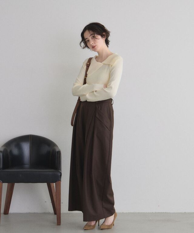 オフィシャルサイト限定】ボタンデザインオフショルニット